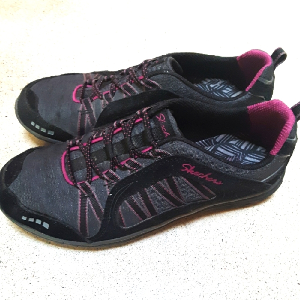 Skechers shoes